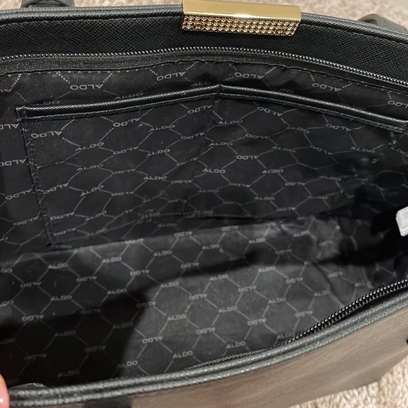 ALDO Black Shoulder Bag w/ Gold Hardware - Picture 4 of 6